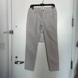 Vineyard Vines white corduroy pants